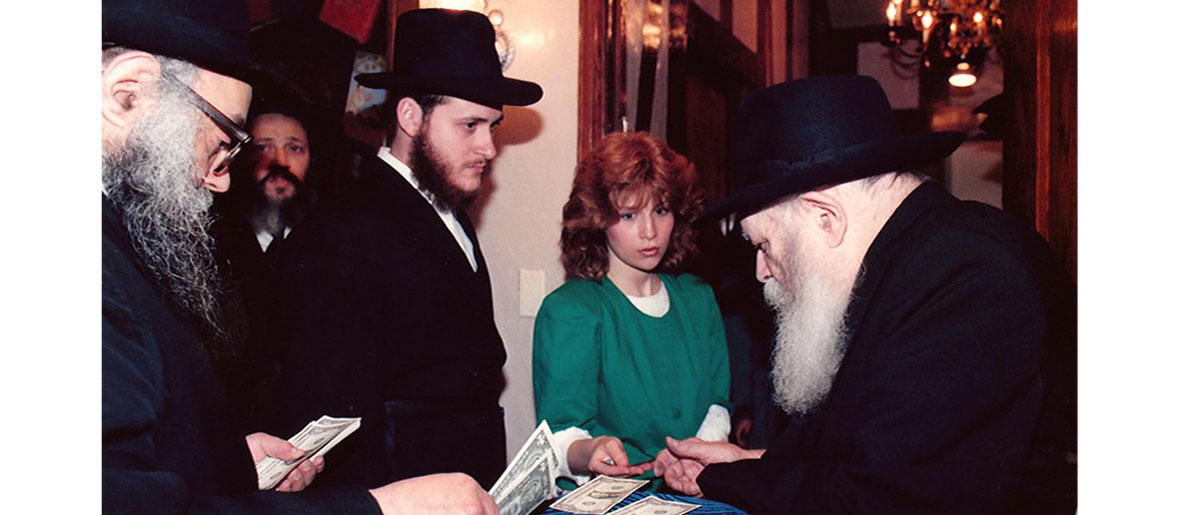 Lubavitcher Rebbe's brocha to create the school